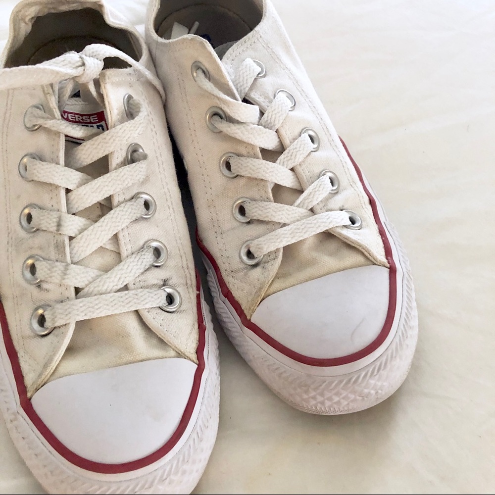 White All- Star Converse Low Top